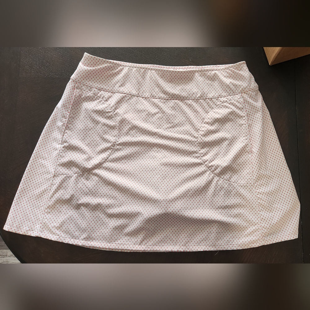 Fairway & Greene Polka Dot Women's Golf Skirt with shorts, Large